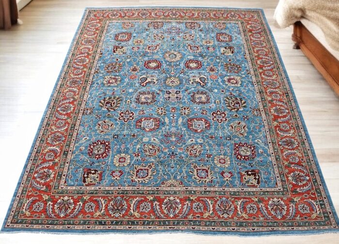 Classic 9x11.6 Serapi rug for traditional and modern interiors, free shipping in the USA.