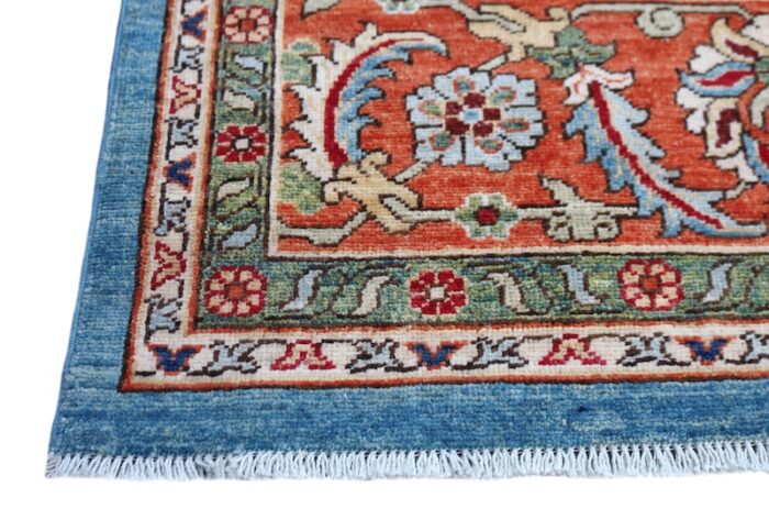 Luxury Persian Serapi rug with detailed vine work, perfect for living rooms and dining areas.