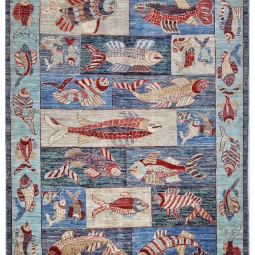 "Intricately designed fish pattern wool rug, perfect for ocean-themed spaces, featuring blue and red tones, 4'11 x 6'10