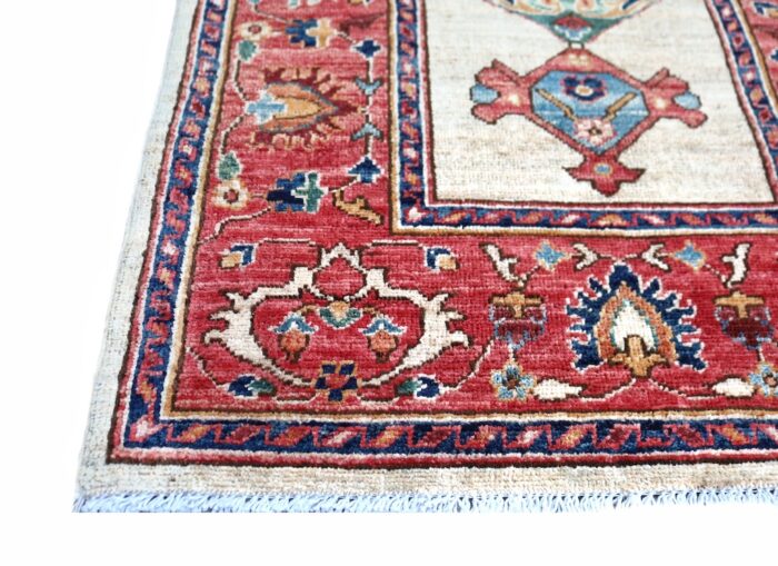 Durable 2'8" x 10'0" Persian-style Heriz rug for hallways and entryways